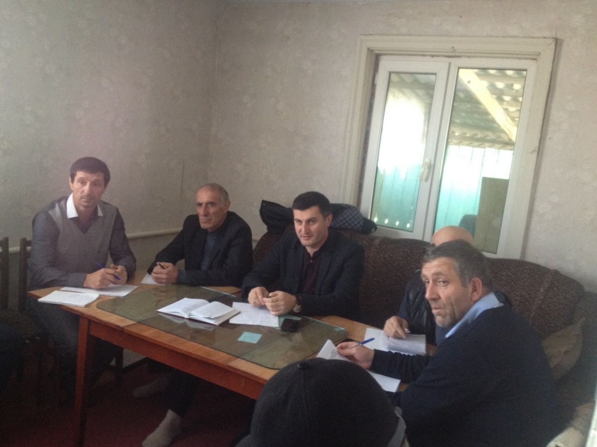 Глава района Мухидин Магомедов с рабочим визитом посетил прикутанные хозяйства района